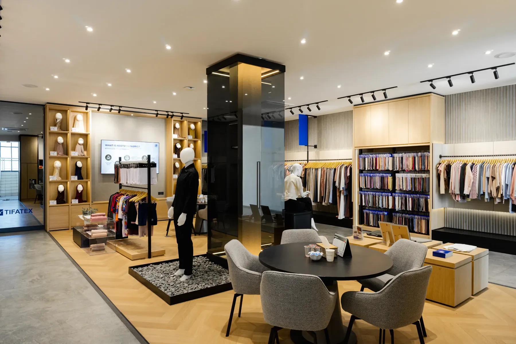 Commercial interior photography by Deskiroji